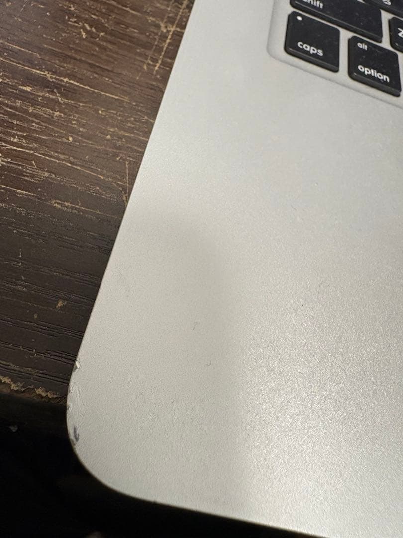 MacBook Air 13.3インチ Intel Core i5