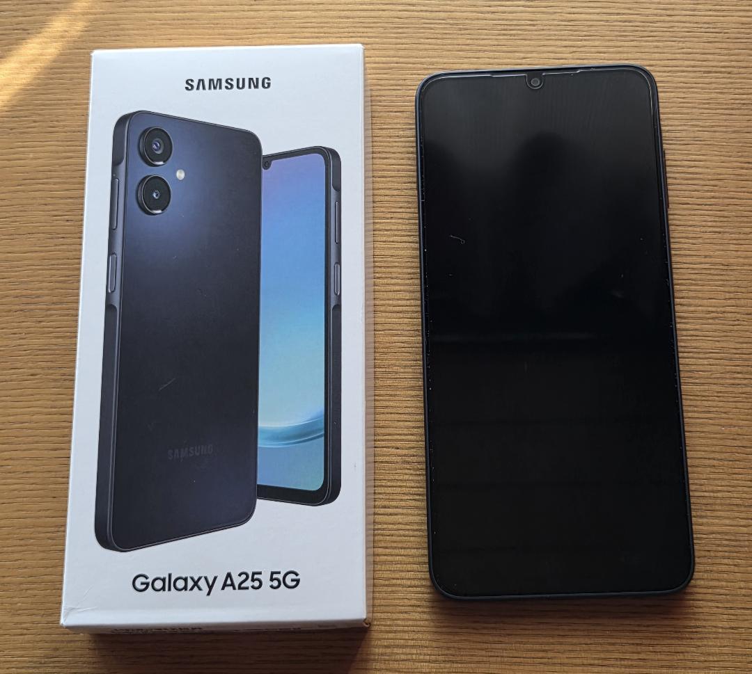 【使用1週間】Galaxy A25 5G ネイビー 付属品完備・おまけケース付き
