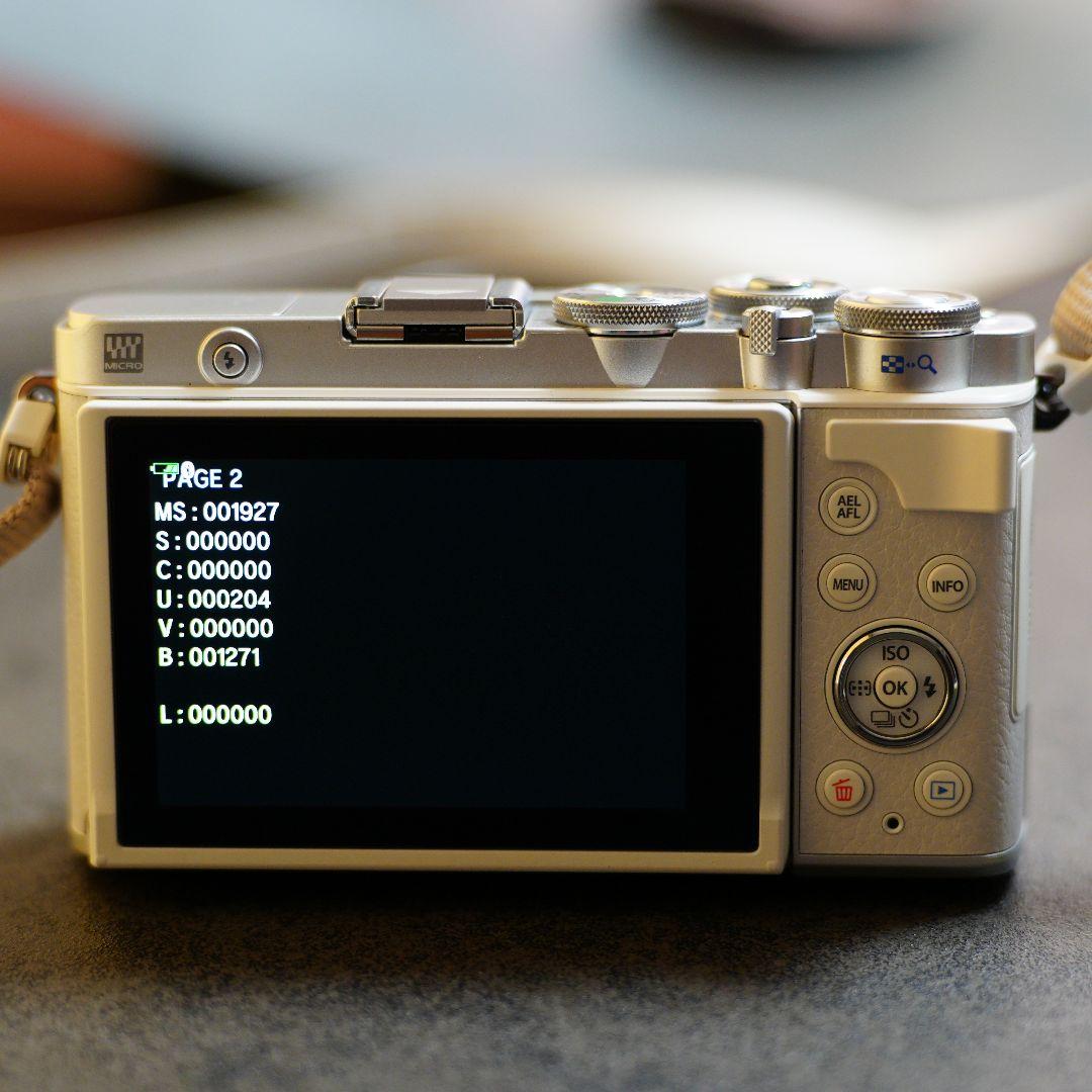 OLYMPUS PEN E-P7＋M.ZUIKO 25mm F1.8