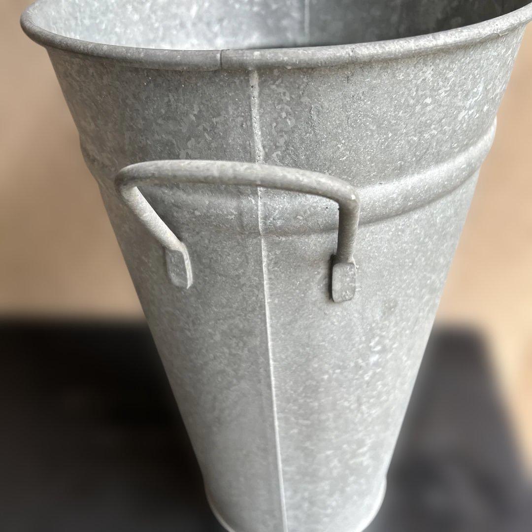 フラワーバスケット　傘立て　亜鉛メッキ　ブリキ