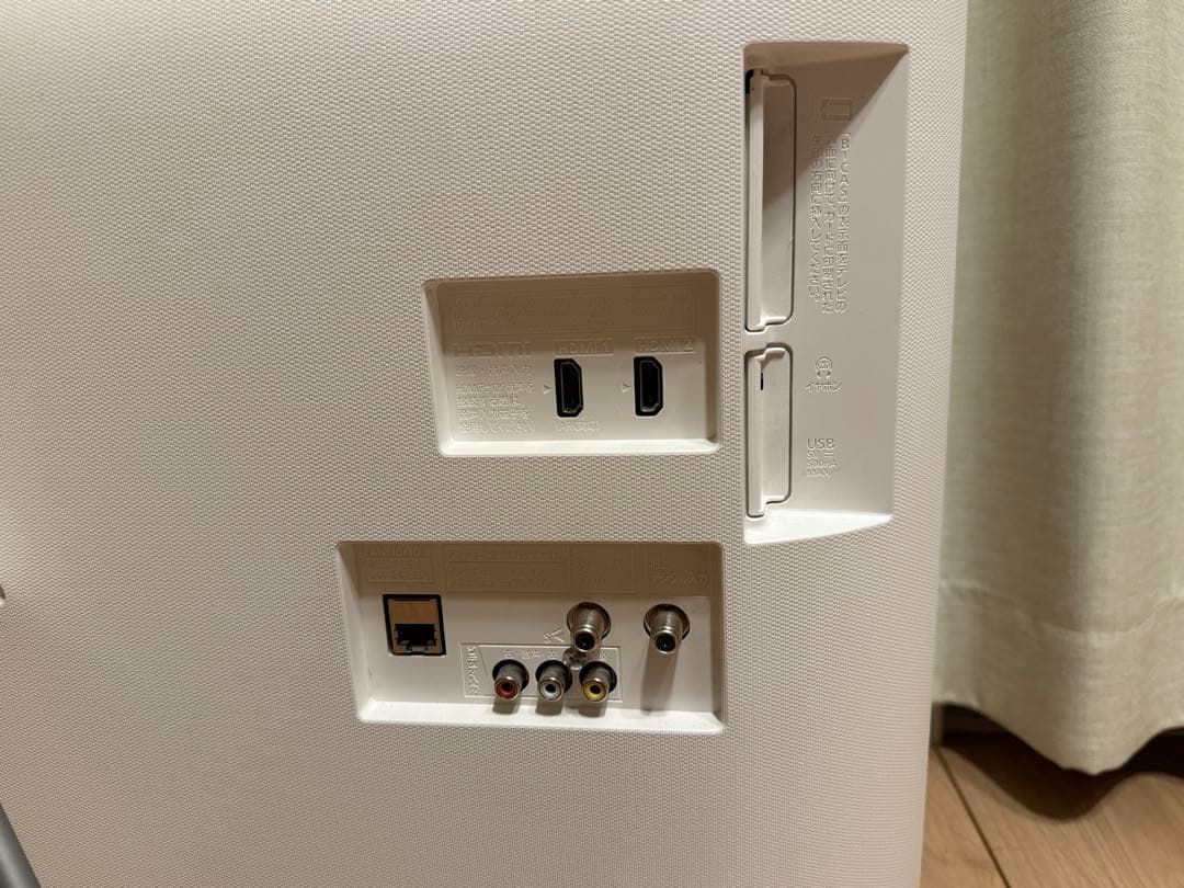 Panasonic 32型スマートテレビ　Wi-Fi接続ネット動画対応