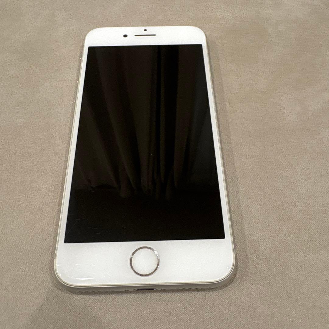 iPhone 8 64GB 本体のみ　シルバー　初期化済