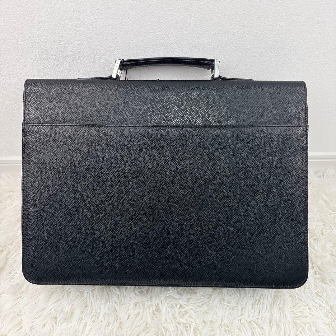 YSLイヴサンローラン ブリーフケース 黒 鍵付き フラップ オールレザー