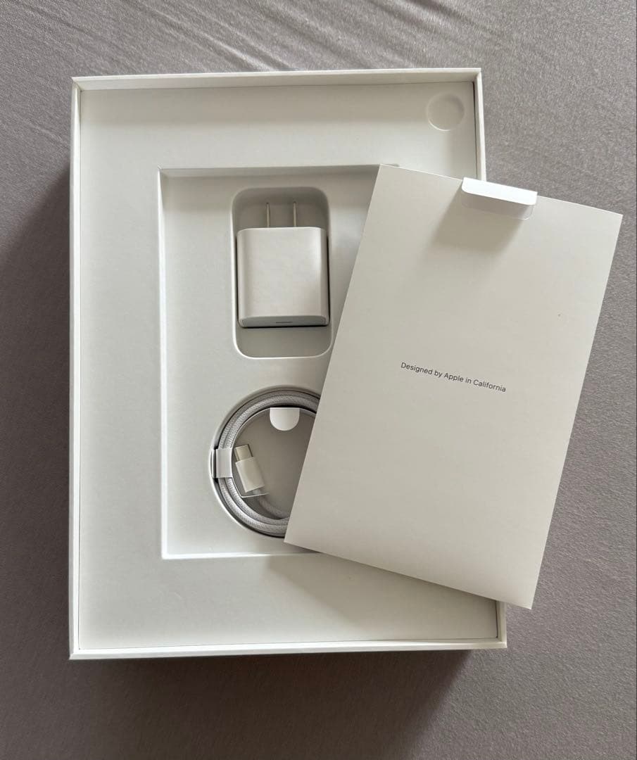 美品 iPad Air M2 ブルー 256GB 11インチ 容量100%