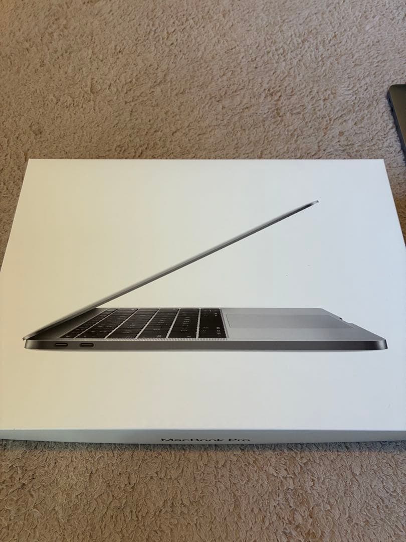 【訳あり】MacBook Pro 13インチ / 8GB / 256GB