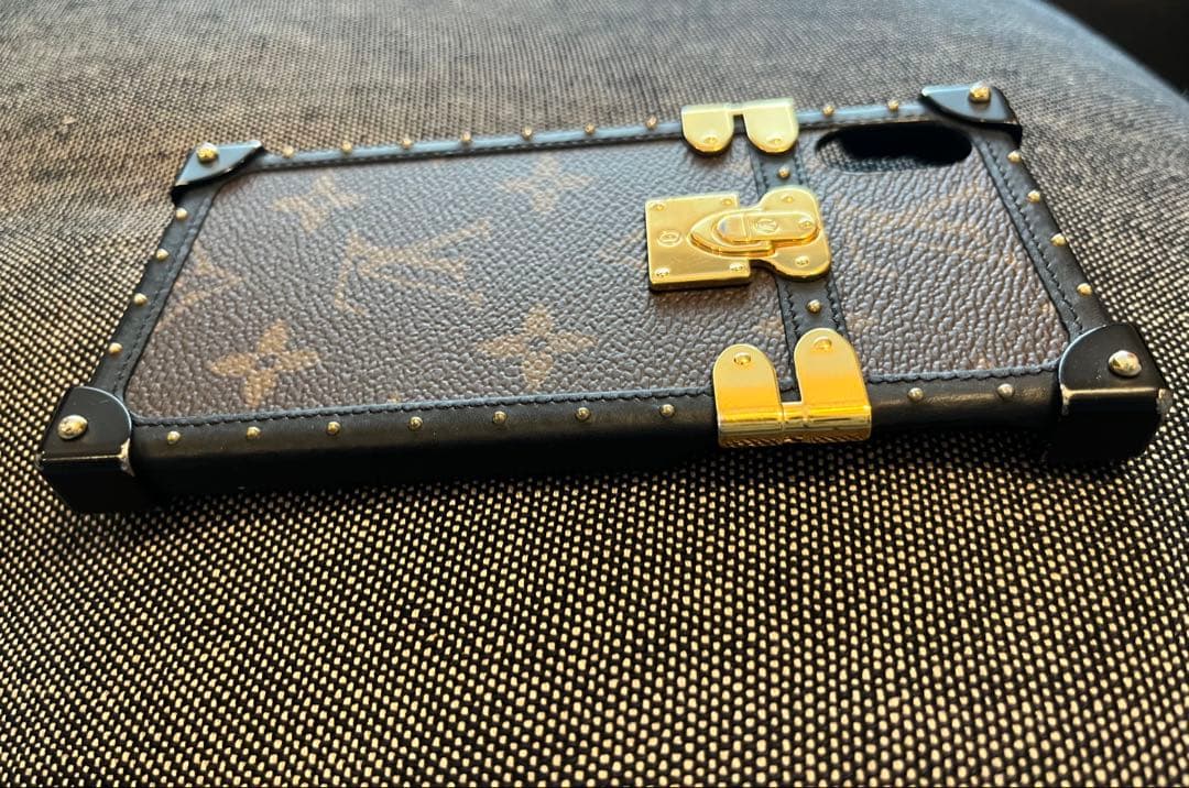 LOUIS VUITTON ルイヴィトン アイトランクiPhoneX XS対応