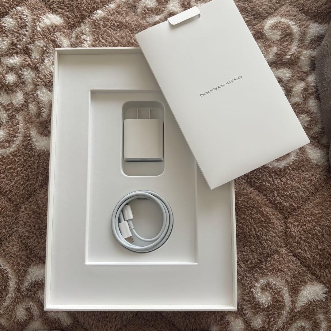 iPad 第9世代 WiFiモデル64G