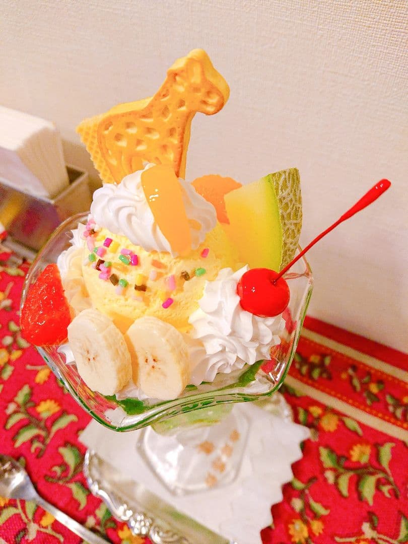 昭和レトロ 純喫茶のキリンさんパフェ 食品サンプル