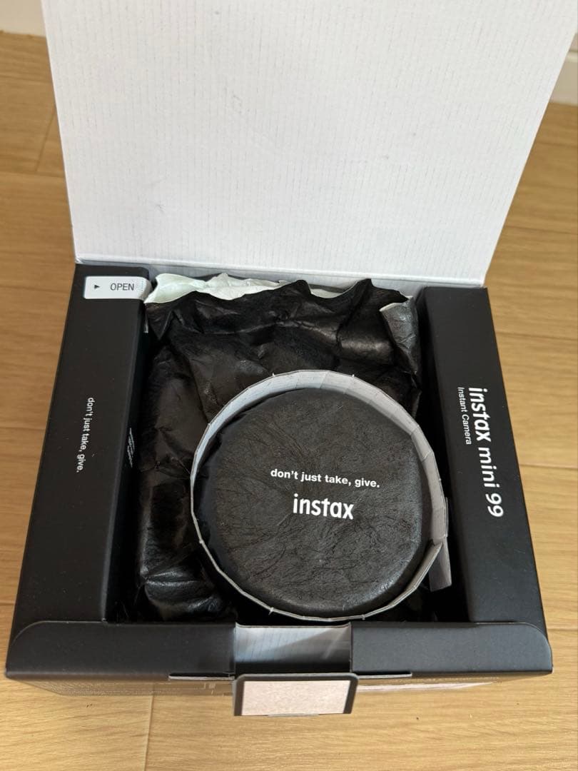 【限定値下げ中】チェキ本体＋フィルムセットinstax mini99 即日発送