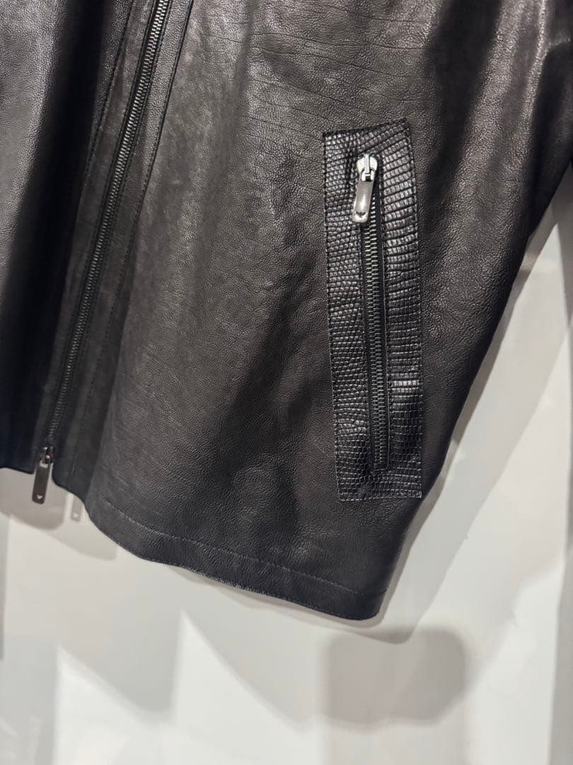 EMPORIO ARMANI 黒 レザージャケット スタンドカラー USED