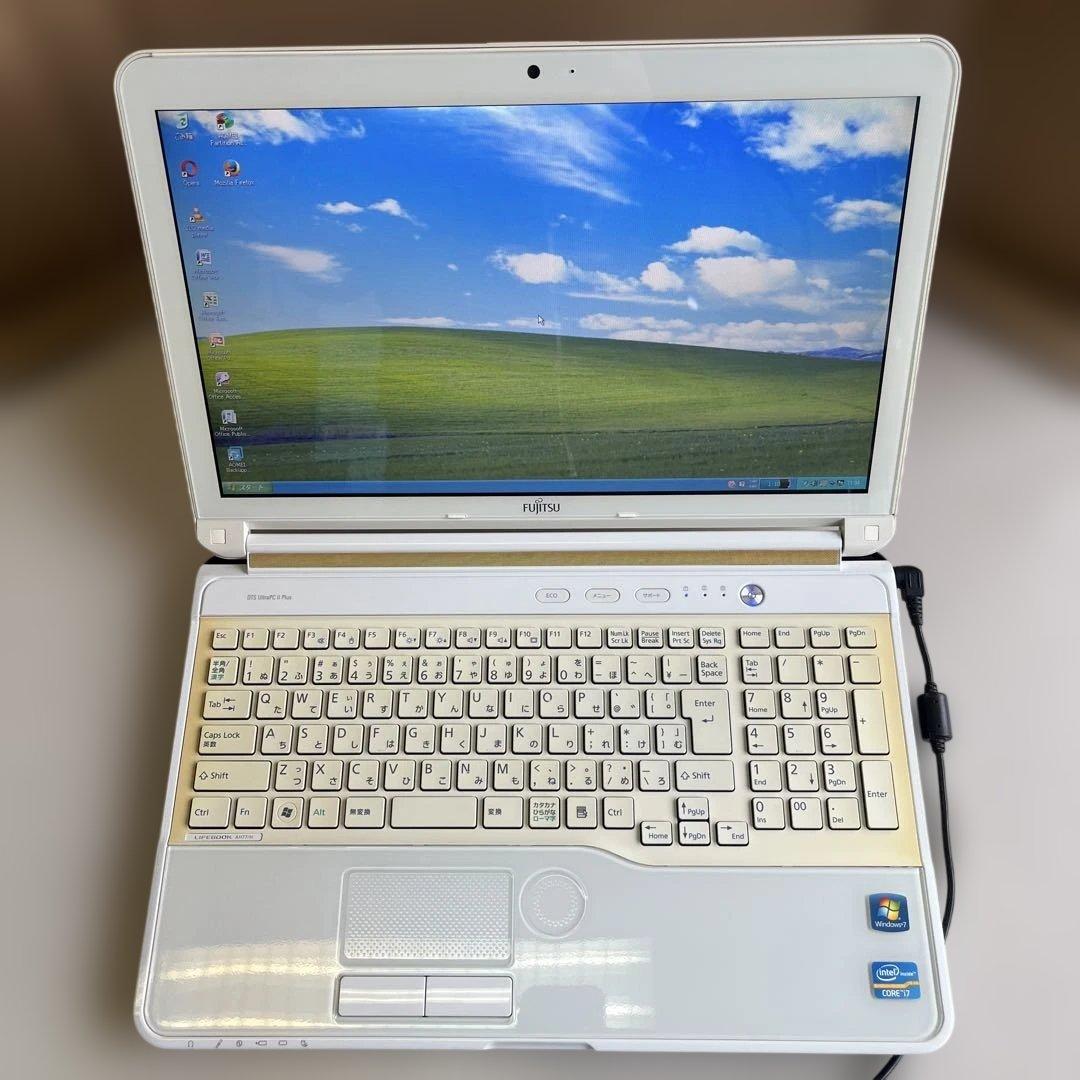 ☆格安美品XP☆富士通15.6インチ大画面長時間バッテリー第3世代i7ノートPC