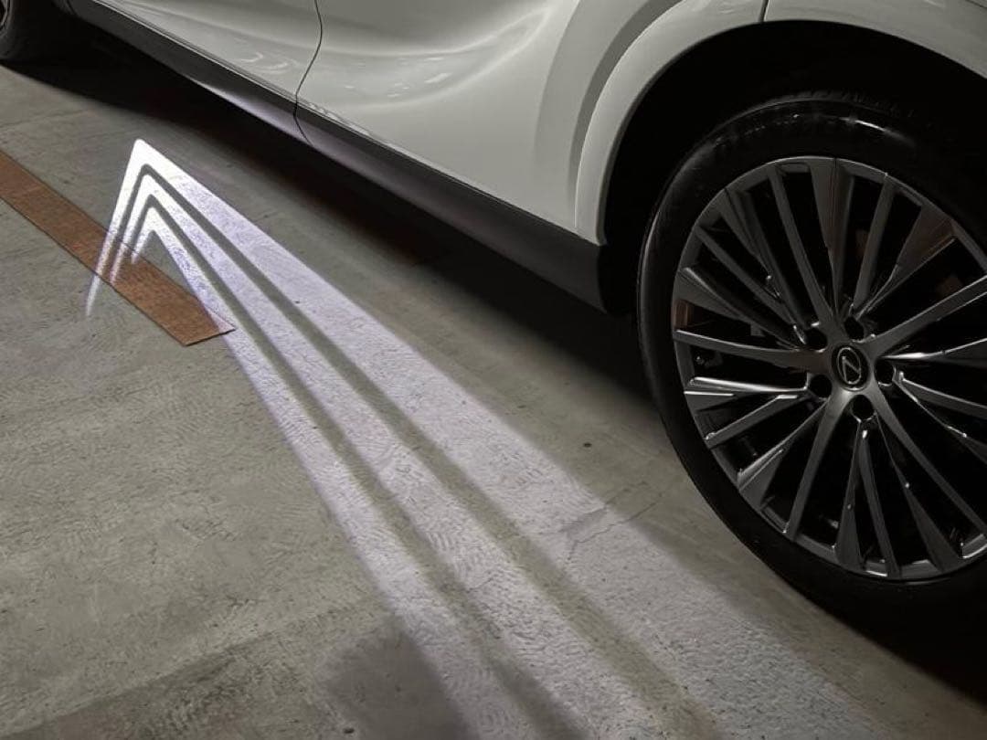 レクサス　現行RX プロジェクションウェルカムイルミ純正部品ディーラーオプション