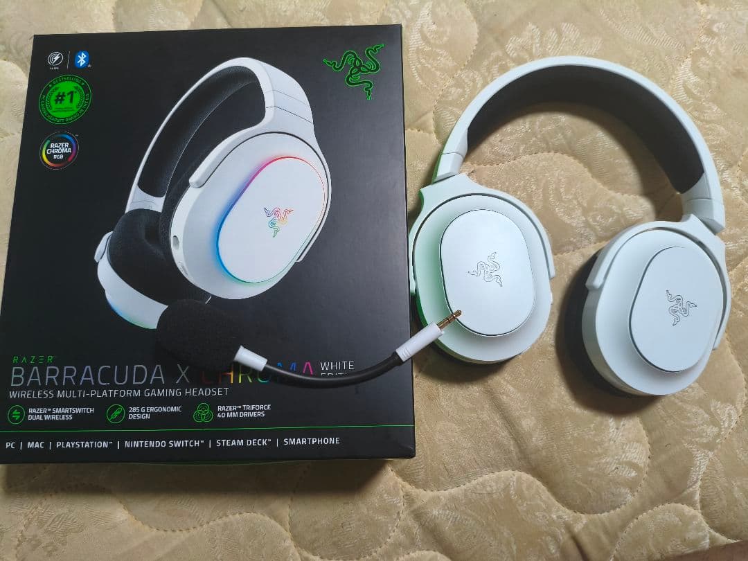 ヘッドホン Razer BARRACUDA X CHROMA WHITE EDITION
