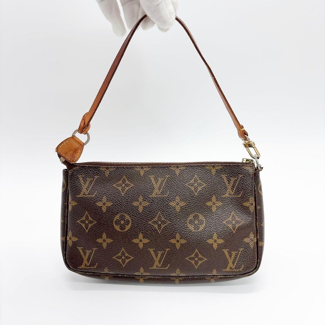 ルイヴィトン　アクセソワール　モノグラム　ポーチ　26010101