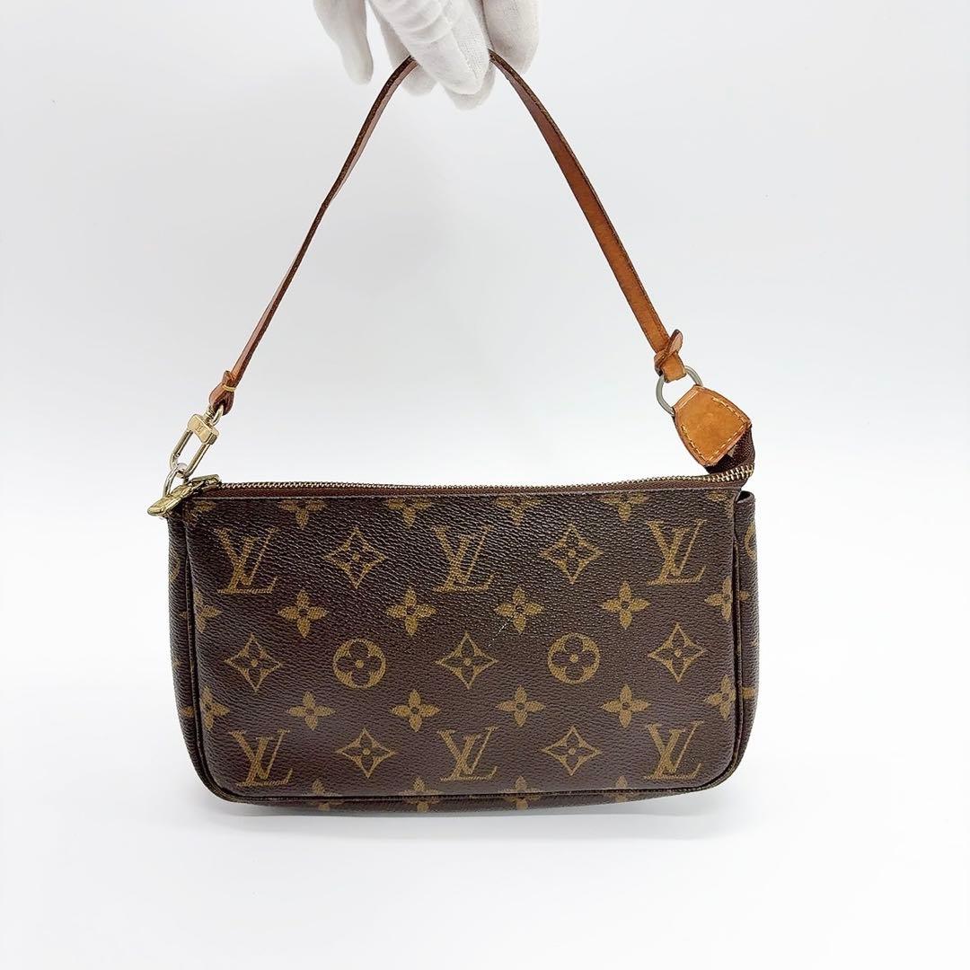 ルイヴィトン　アクセソワール　モノグラム　ポーチ　26010101