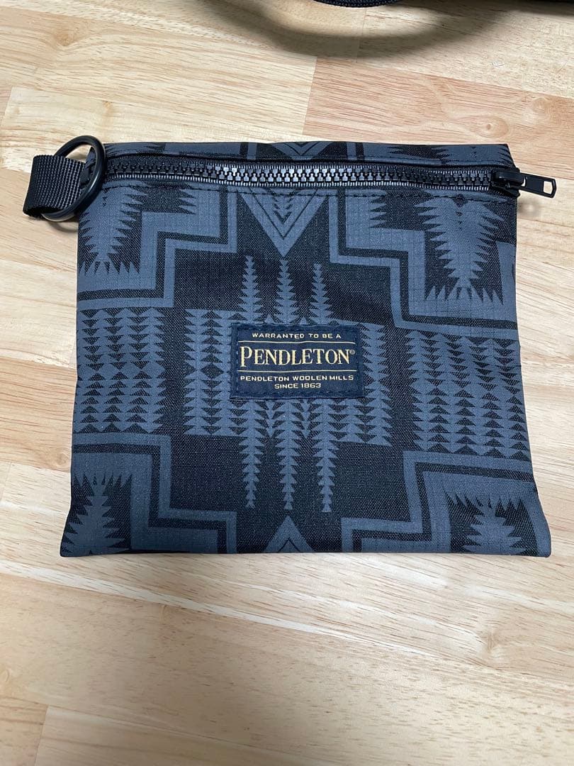 ペンドルトンマザーズバック　ブラックM