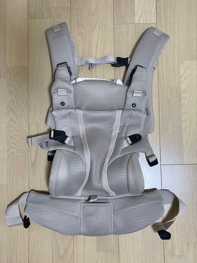 【美品】Aprica Laclis 抱っこ紐 ベージュ ラクリス おまけ付