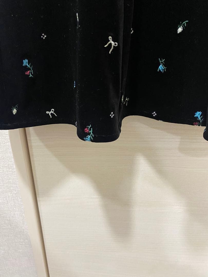 ★美品★3時間以内発送 FRAY I.D ベロアナローワンピース　ブラック