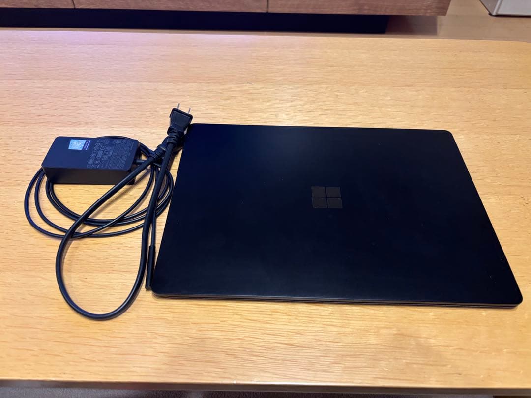 Surface Laptop2 メモリ8GB SSD256GB タッチパネル