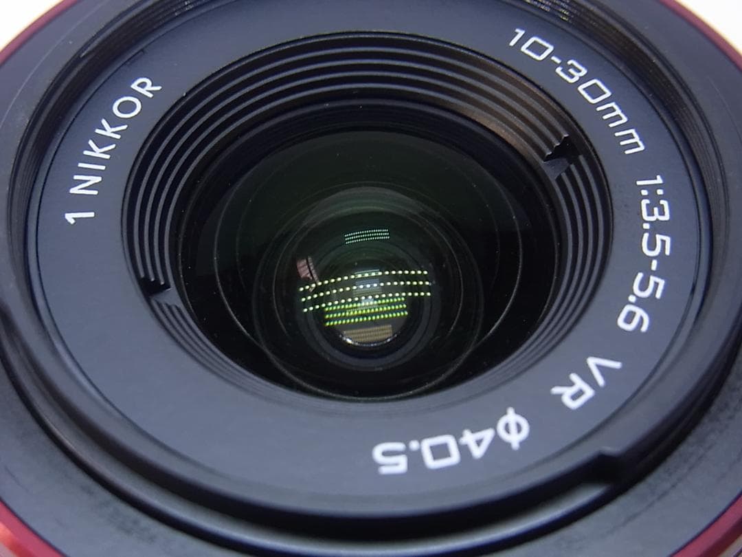 【カメラレンズ】ニコン1　Nikkor VR　10-30mm 赤