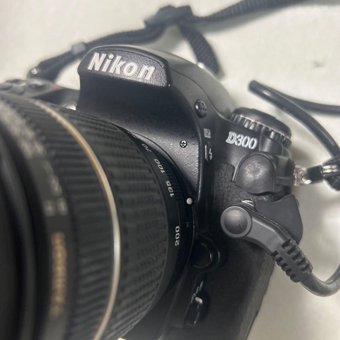 Nikon D300デジタル一眼レフカメラ