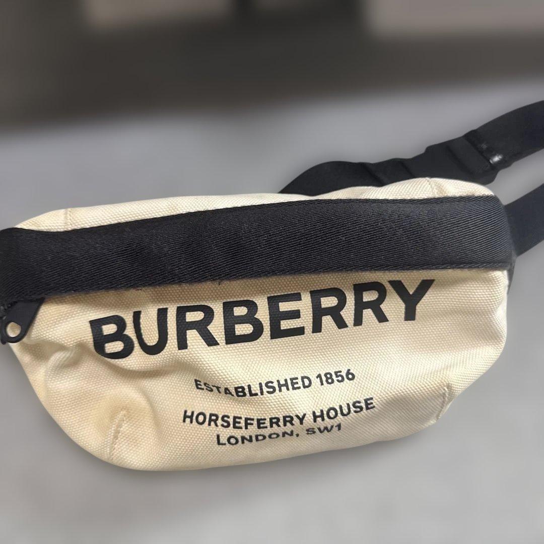 BURBERRY ボディバッグ ベージュ