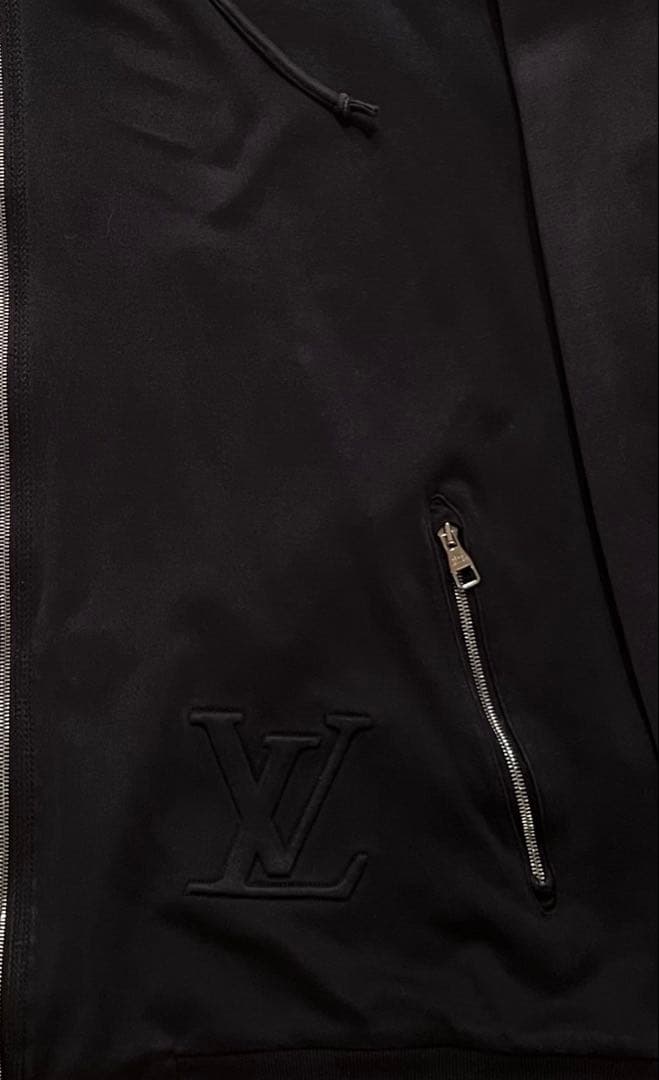 Louis Vuitton ダミエ　ブラックパーカー フルジップ