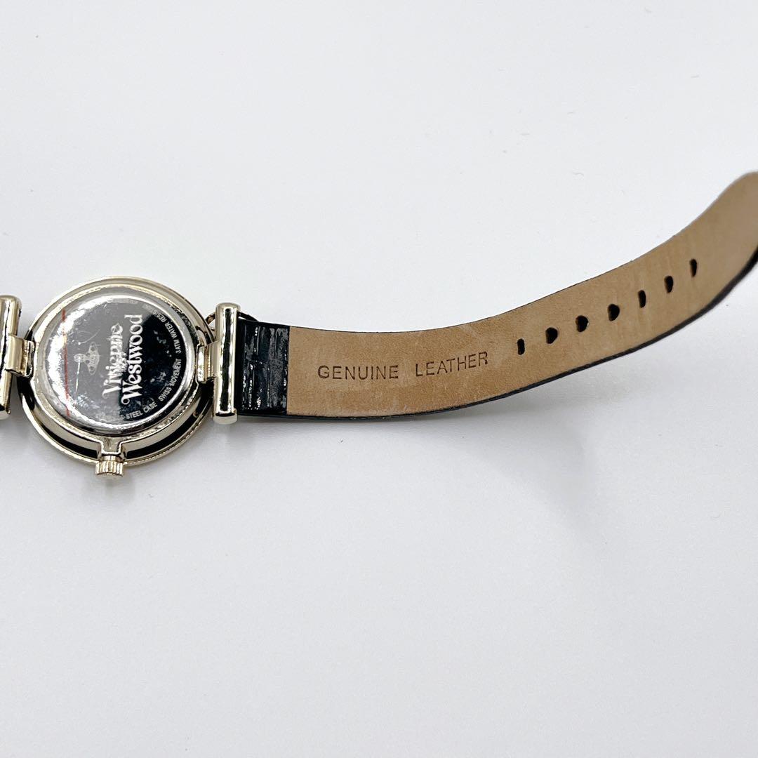 時計 Vivienne Westwood Y2K Orb Charm Watch