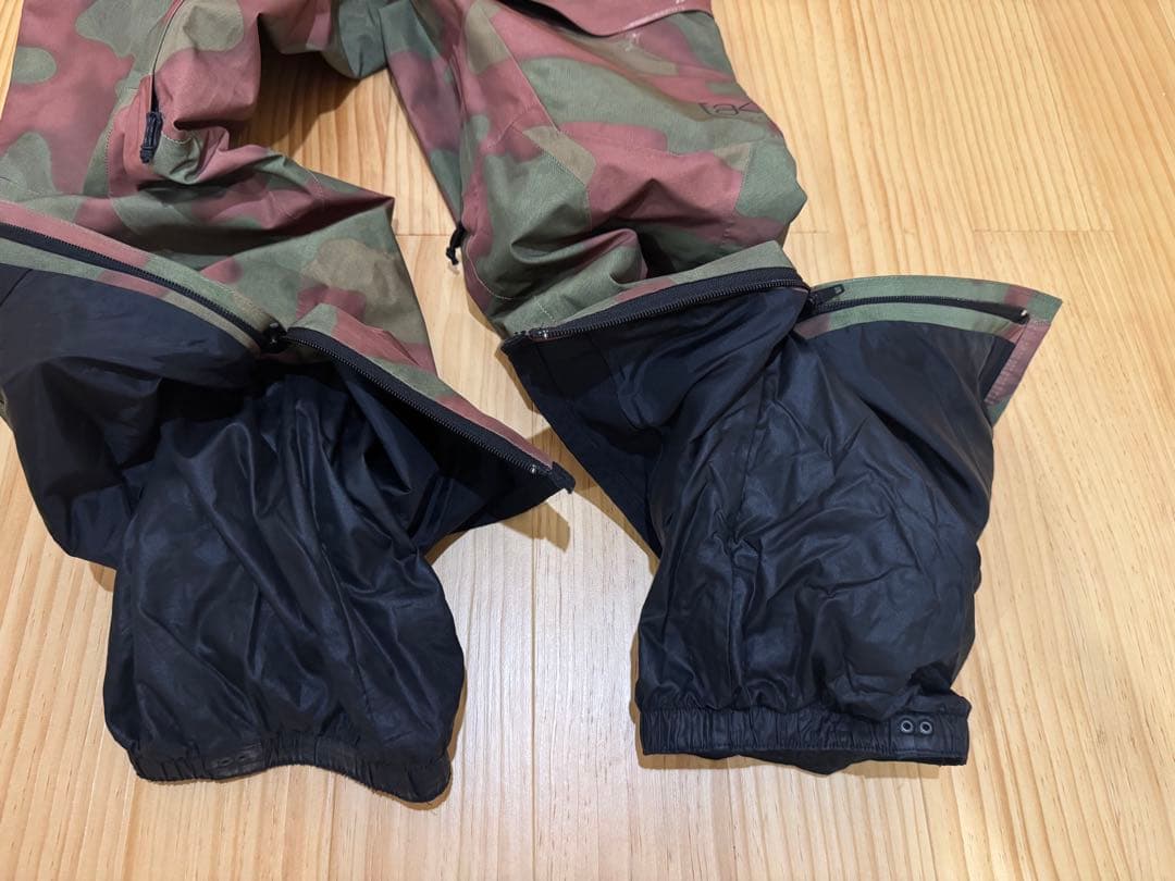 BURTON [ak] スノーボードパンツ