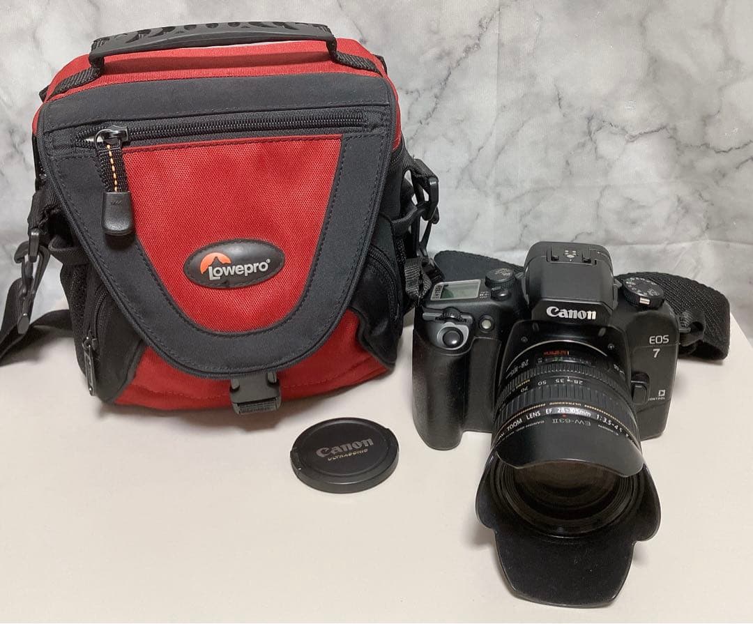 Canon eos7 フィルムカメラ　 ズームレンズ　EF28-105mm