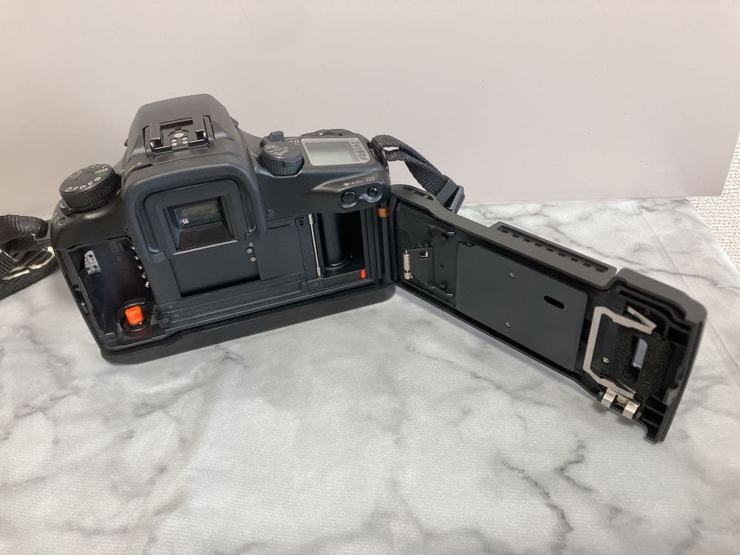 Canon eos7 フィルムカメラ　 ズームレンズ　EF28-105mm