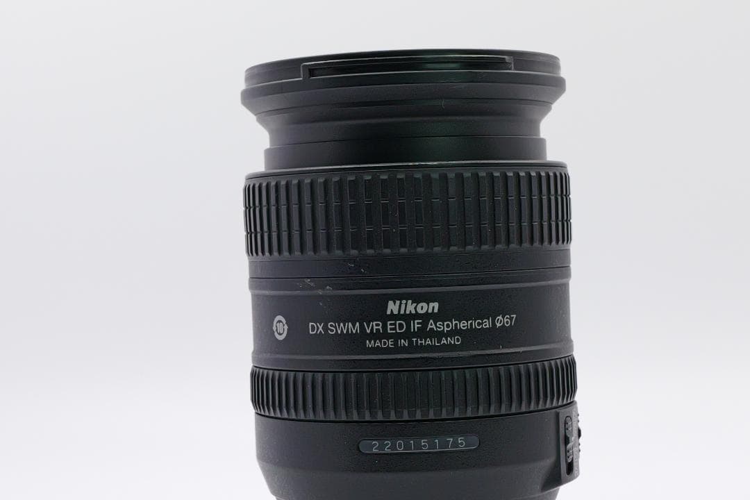 万能レンズ Nikon AF-S DX NIKKOR 16-85mm 手振れ補正