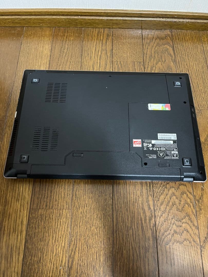 UNITCOM 広島東洋カープ承認ノートパソコン