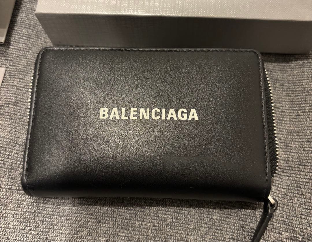 BALENCIAGA バレンシアガ　ケース