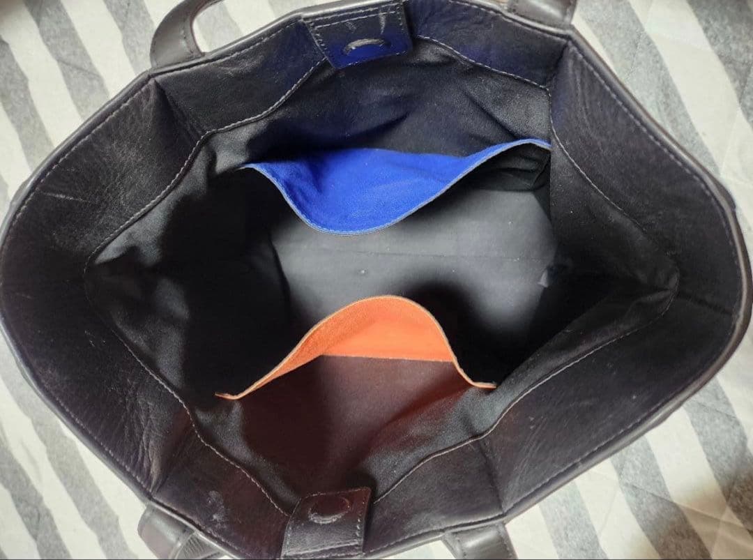 現行品売切れカラー ポールスミス黒 レザートートバッグ