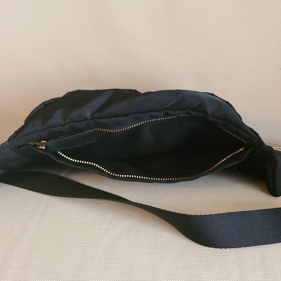 美品❗オルセット.ボディバッグ