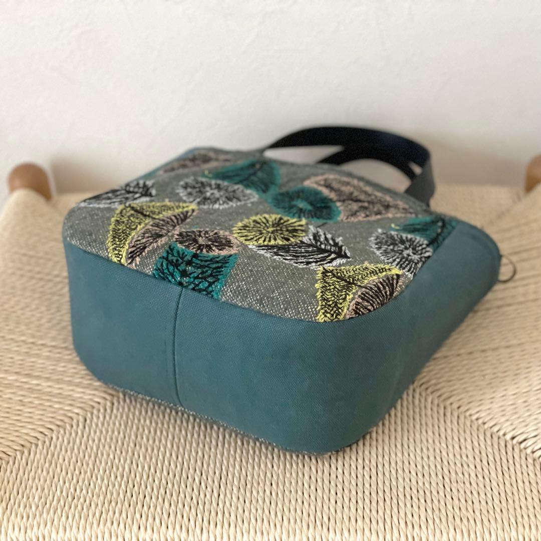 ⚮̈ミナペルホネン　hana no mi まるっこかくれんぼトート