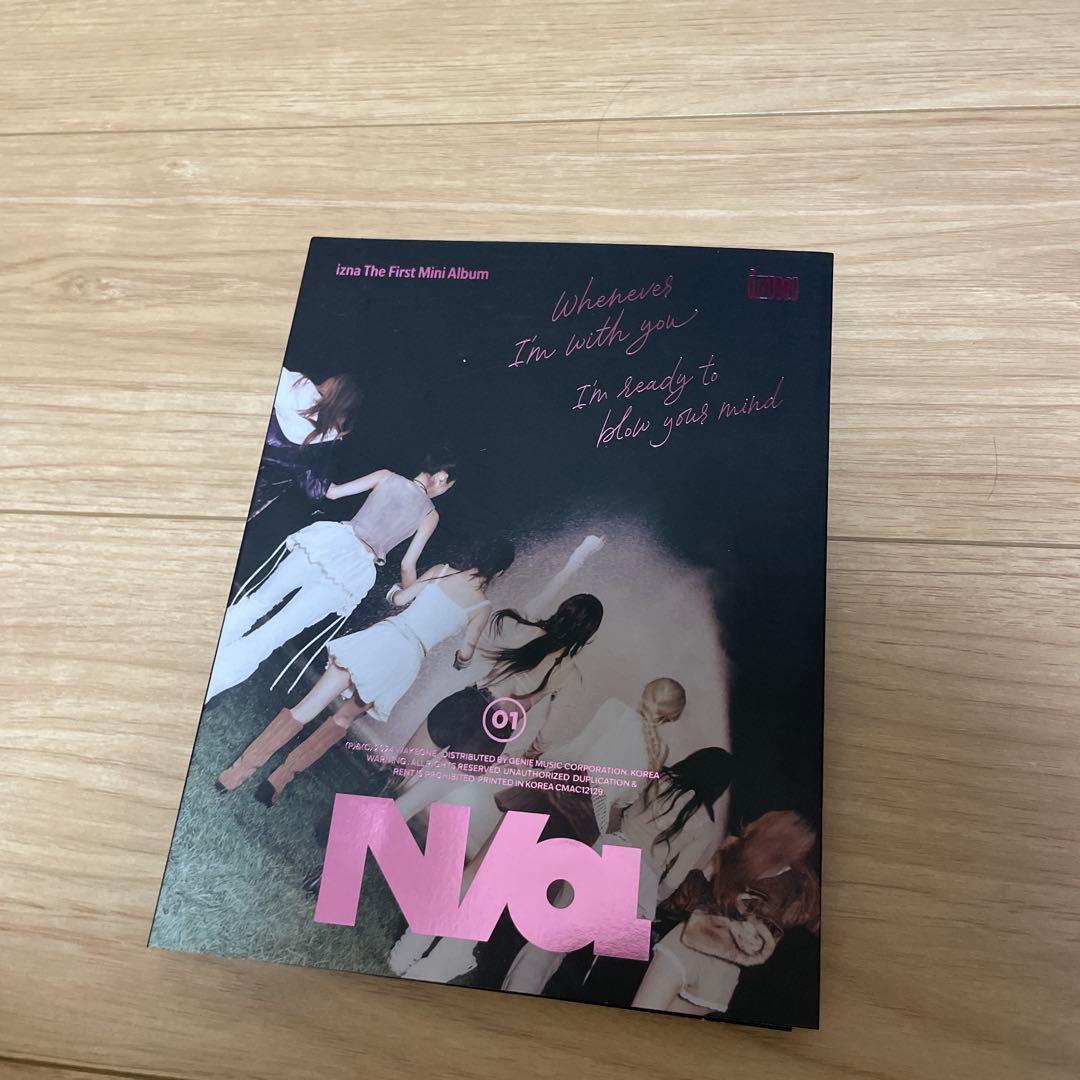 izna イズナ オフイベ限定 オフライン 全員トレカコンプ アルバム付き