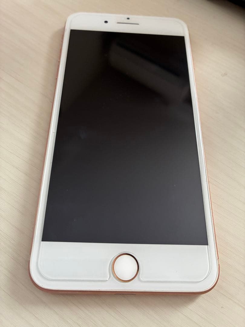 Apple iPhone 8 Plus 本体