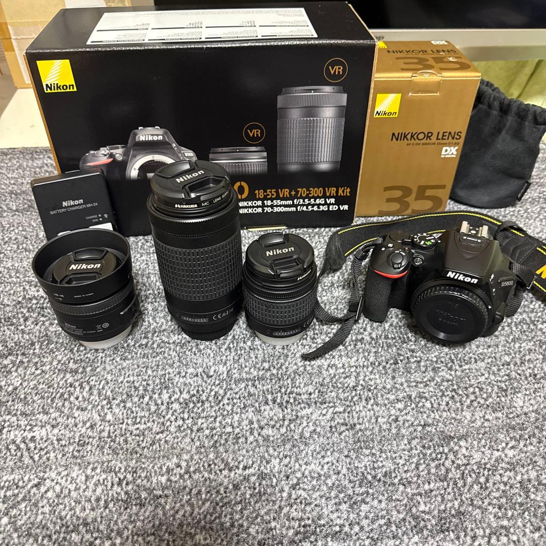 Nikon ニコンD5600 ダブルレンズセット＋単焦点レンズ