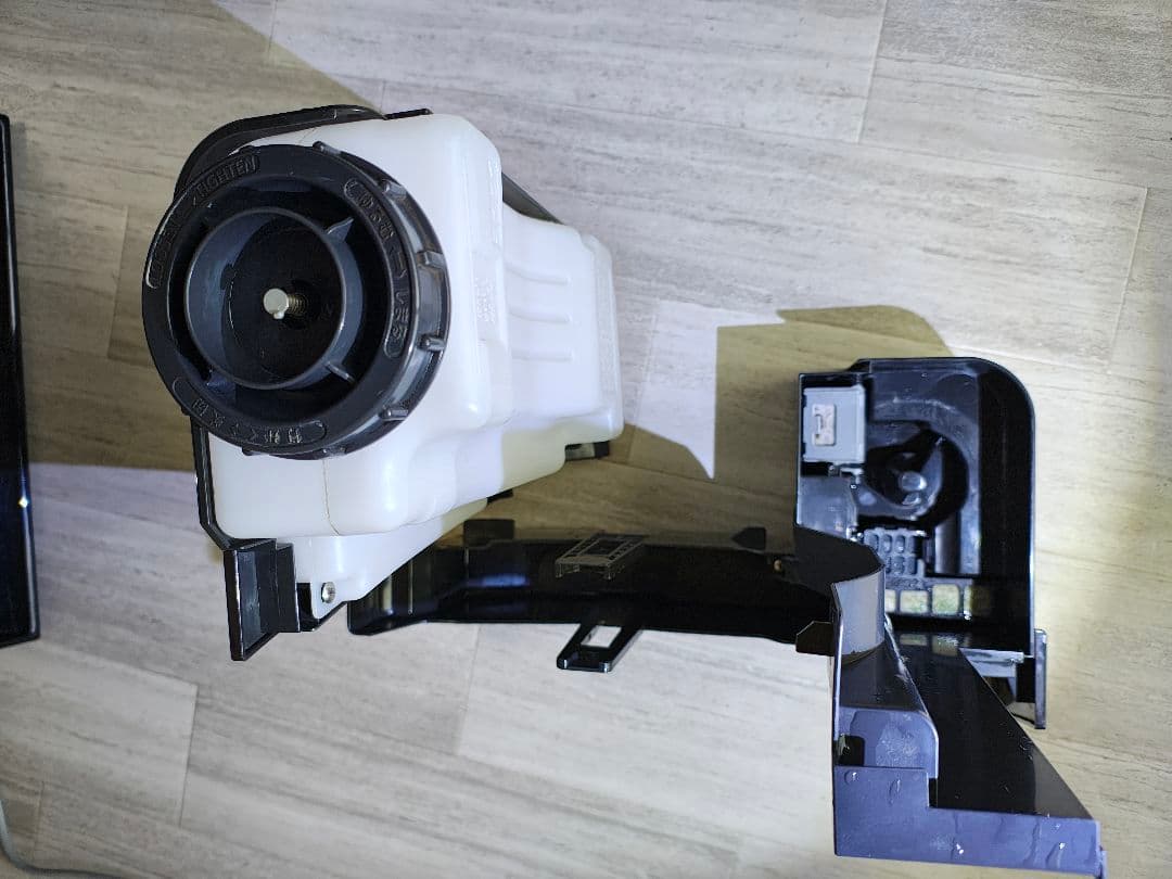 これからの季節の必需品！！ Panasonic 　　空気清浄機