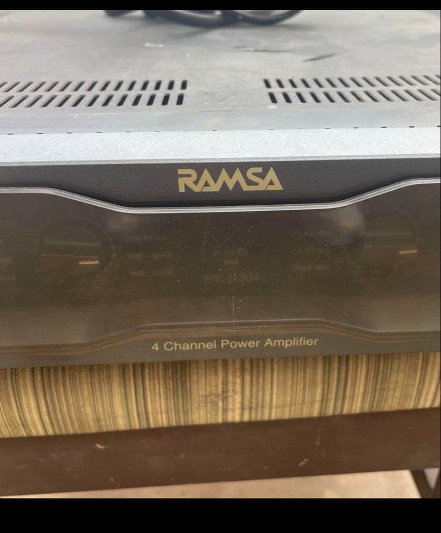 ミャー （プロフ必ず必読) Panasonicパワーアンプ WP-D204