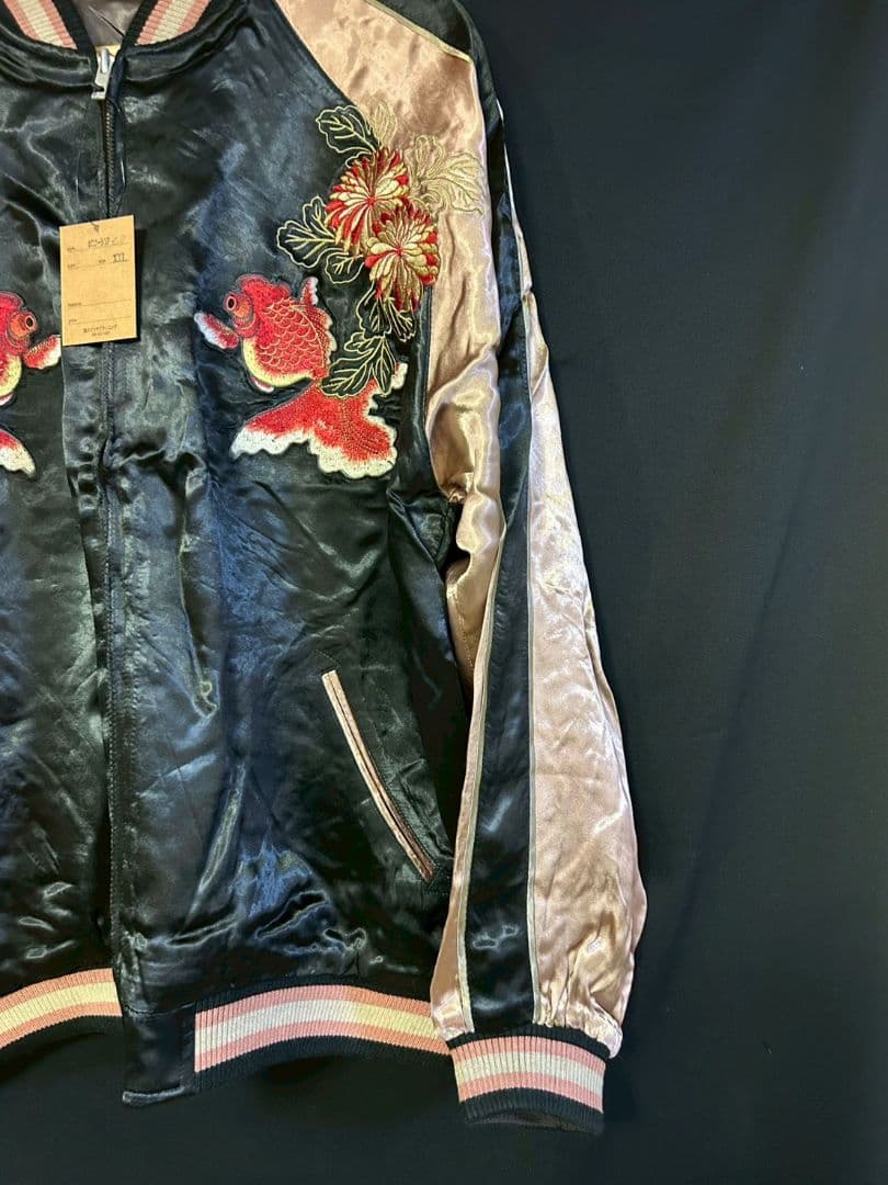 【新品タグ付き】 金魚と御所車 和柄スカジャン リバシーブル　レディースXXL