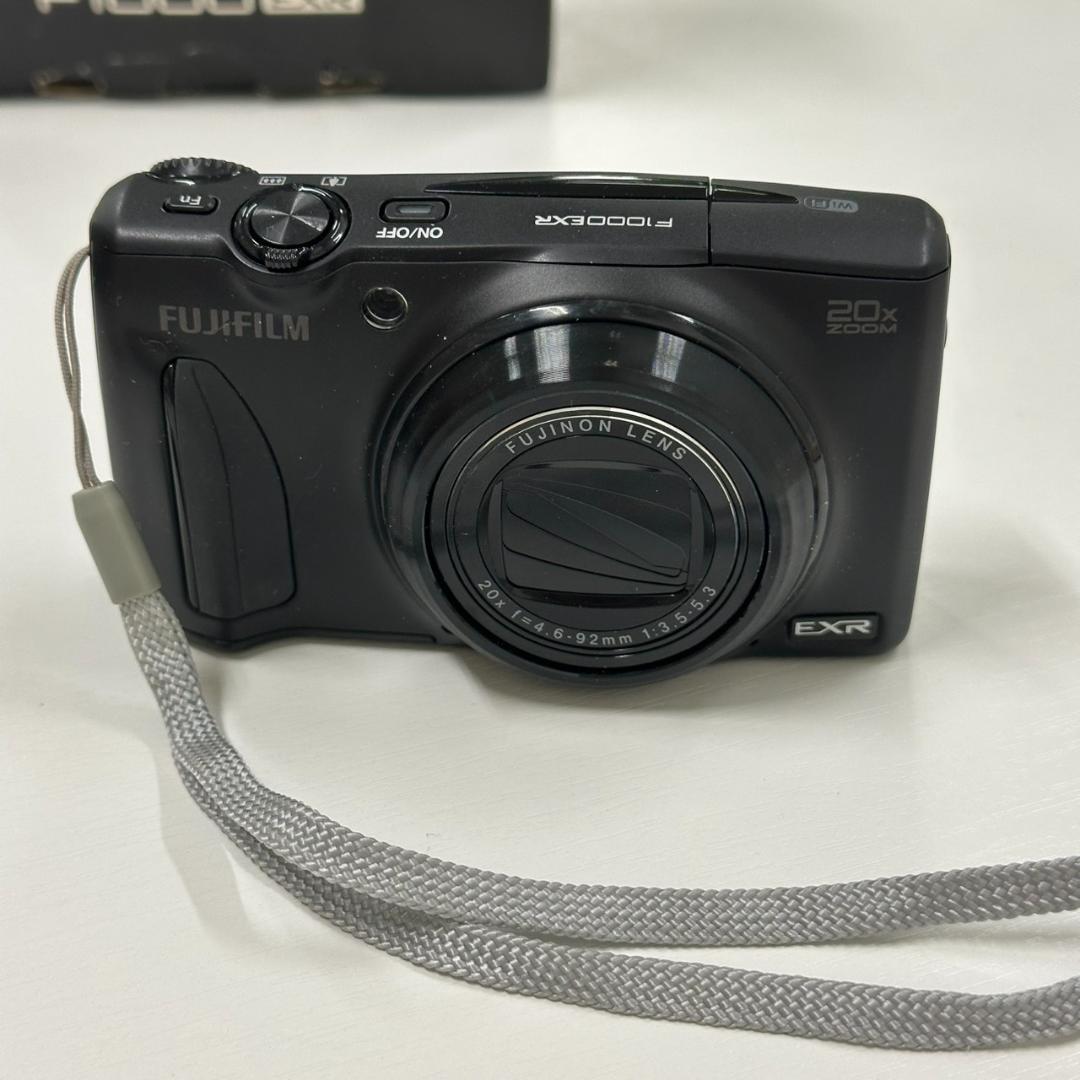 p*k様 FUJIFILM FinePix F1000EXR コンパクトデジタル