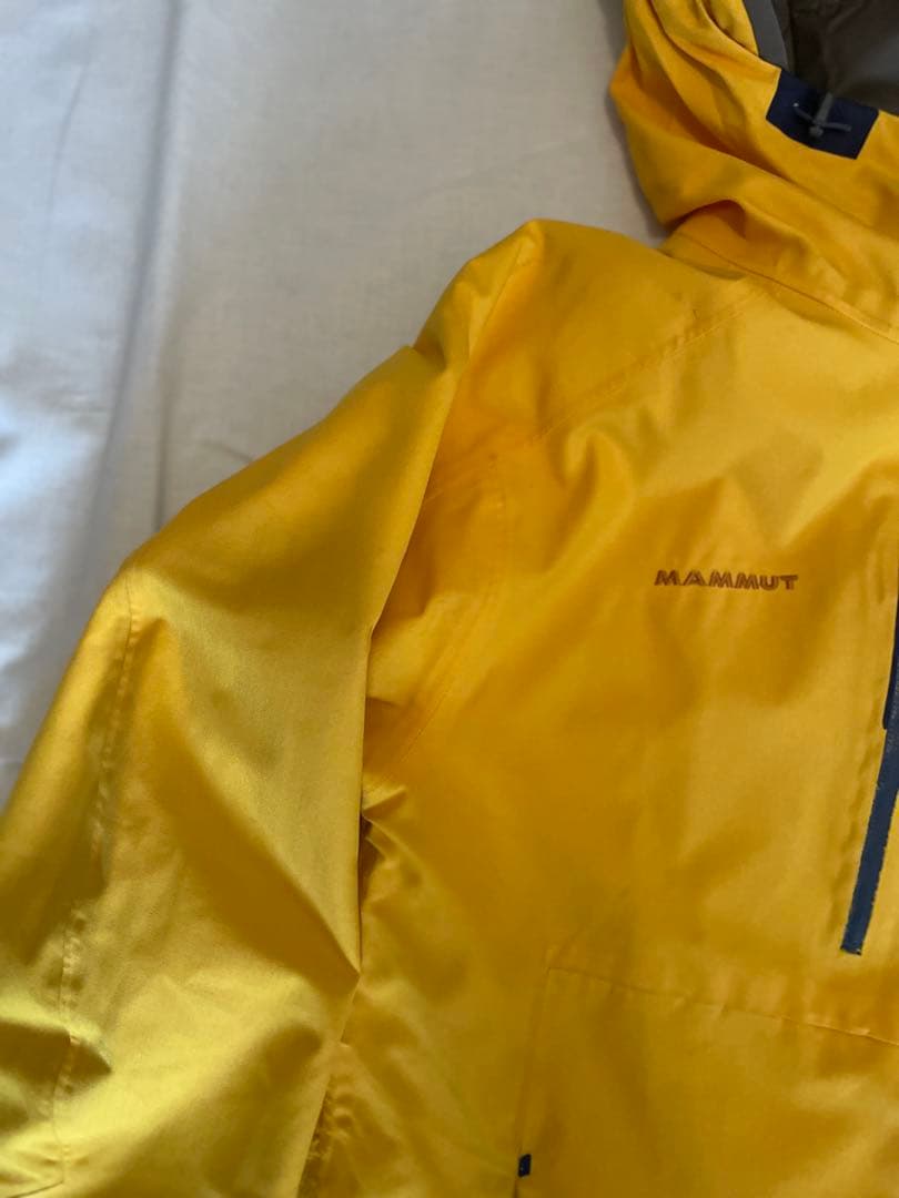 MAMMUT 多機能アウター スノージャケット 刺繍ロゴ イエロー