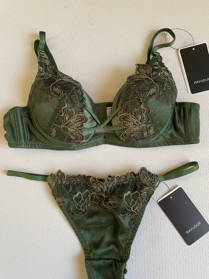 なつっくまRAVIJOUR新品未使用B65 Sブラショーツセット3点