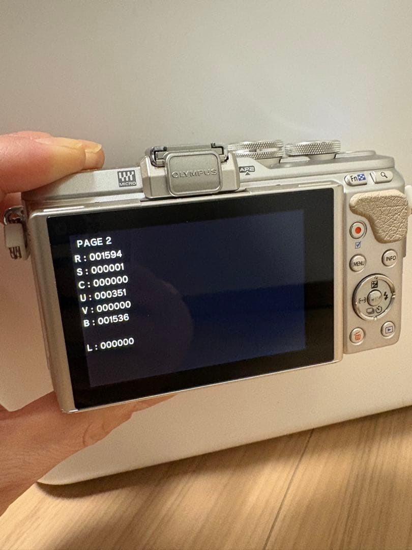 OLYMPUS PEN E-PL8 ミラーレスカメラ