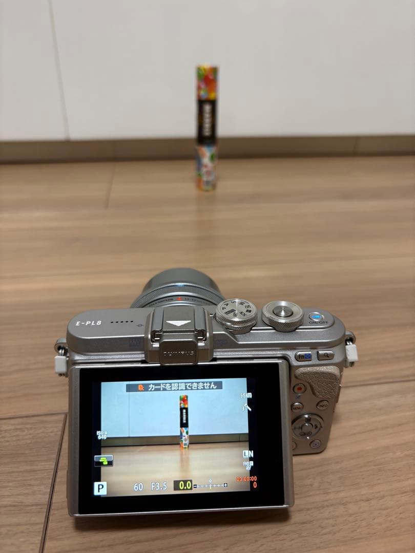 OLYMPUS PEN E-PL8 ミラーレスカメラ
