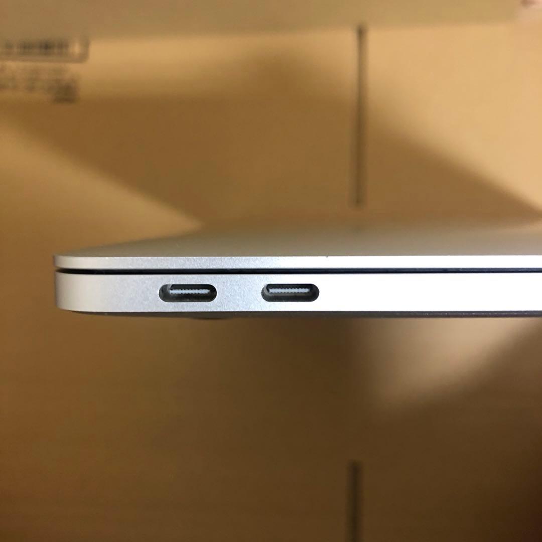 MacBook Pro 13インチ 2016 i7/16GB/512GB