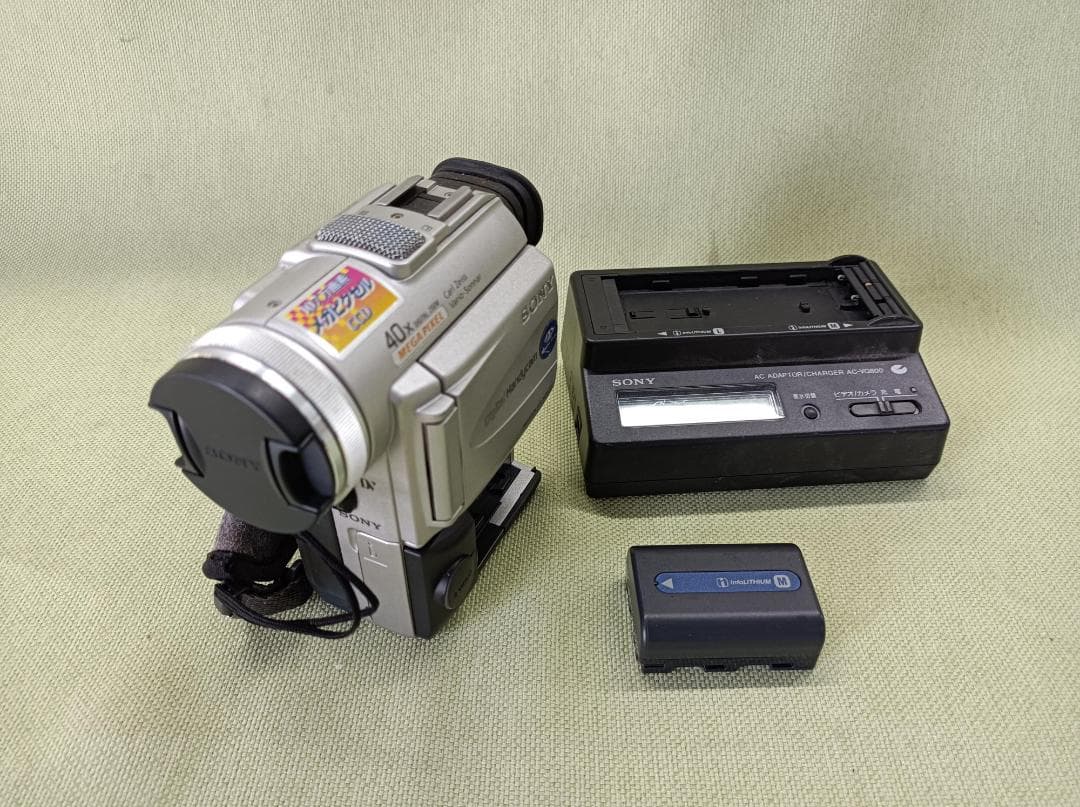 都《XHNHV》Sony 　DCR-PC100　デジタルビデオカメラレコーダー